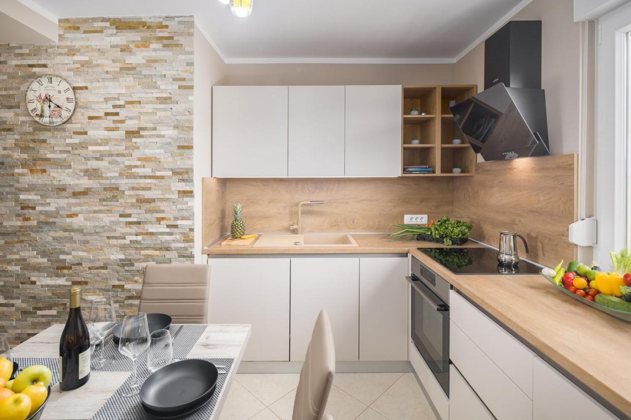 Rossini Superior Apartment Porec Exterior photo