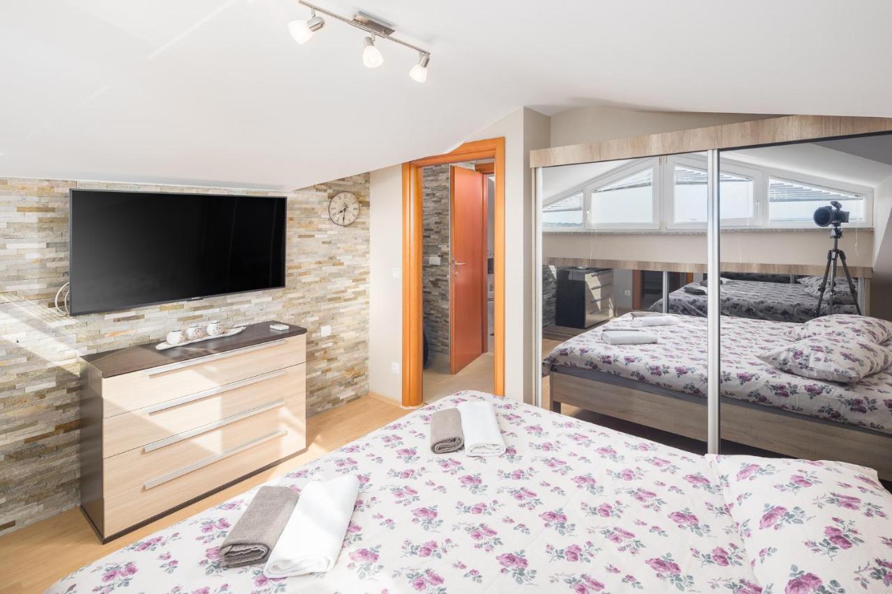 Rossini Superior Apartment Porec Exterior photo